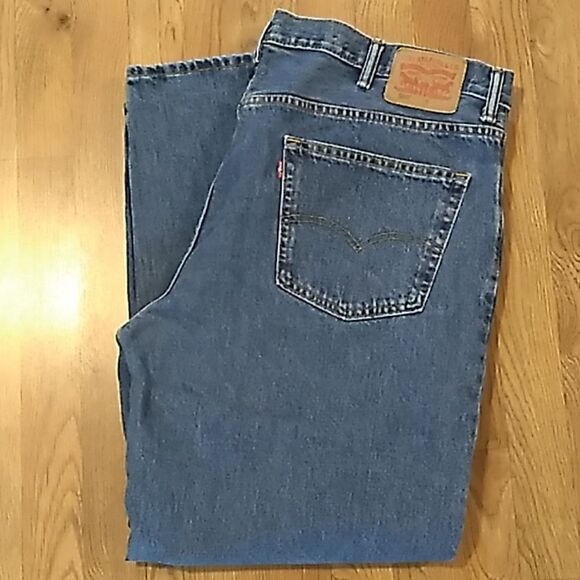 Levi's Men's 550 Relax Fit Blue Jeans. Sz 46/32
